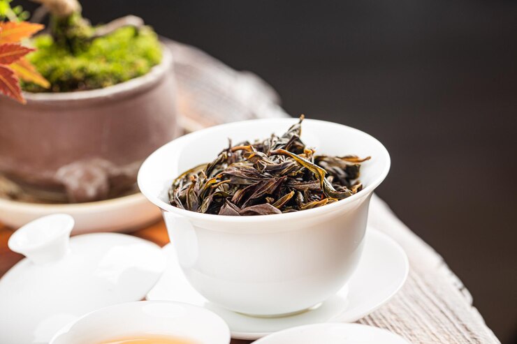 Pu-erh tea leave in cup
