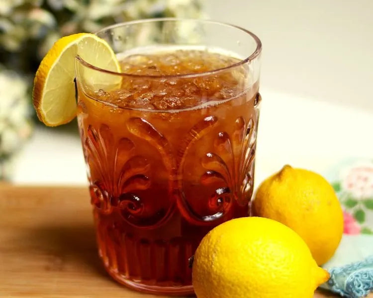 Black Tea with Lemon